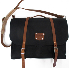 Messenger Black 4